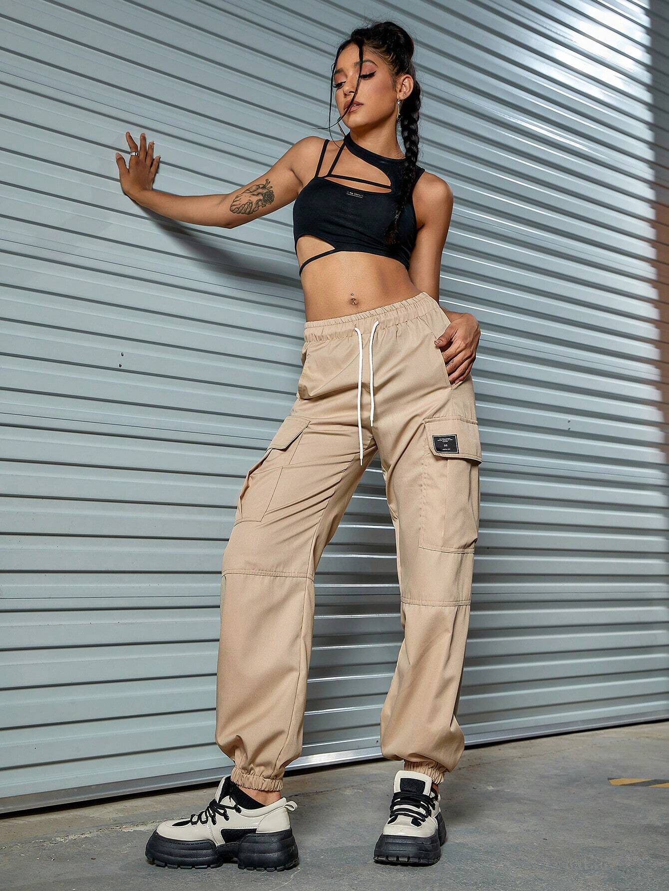 Drawstring Cargo Pants With Letter Patched – pocket detail close-up