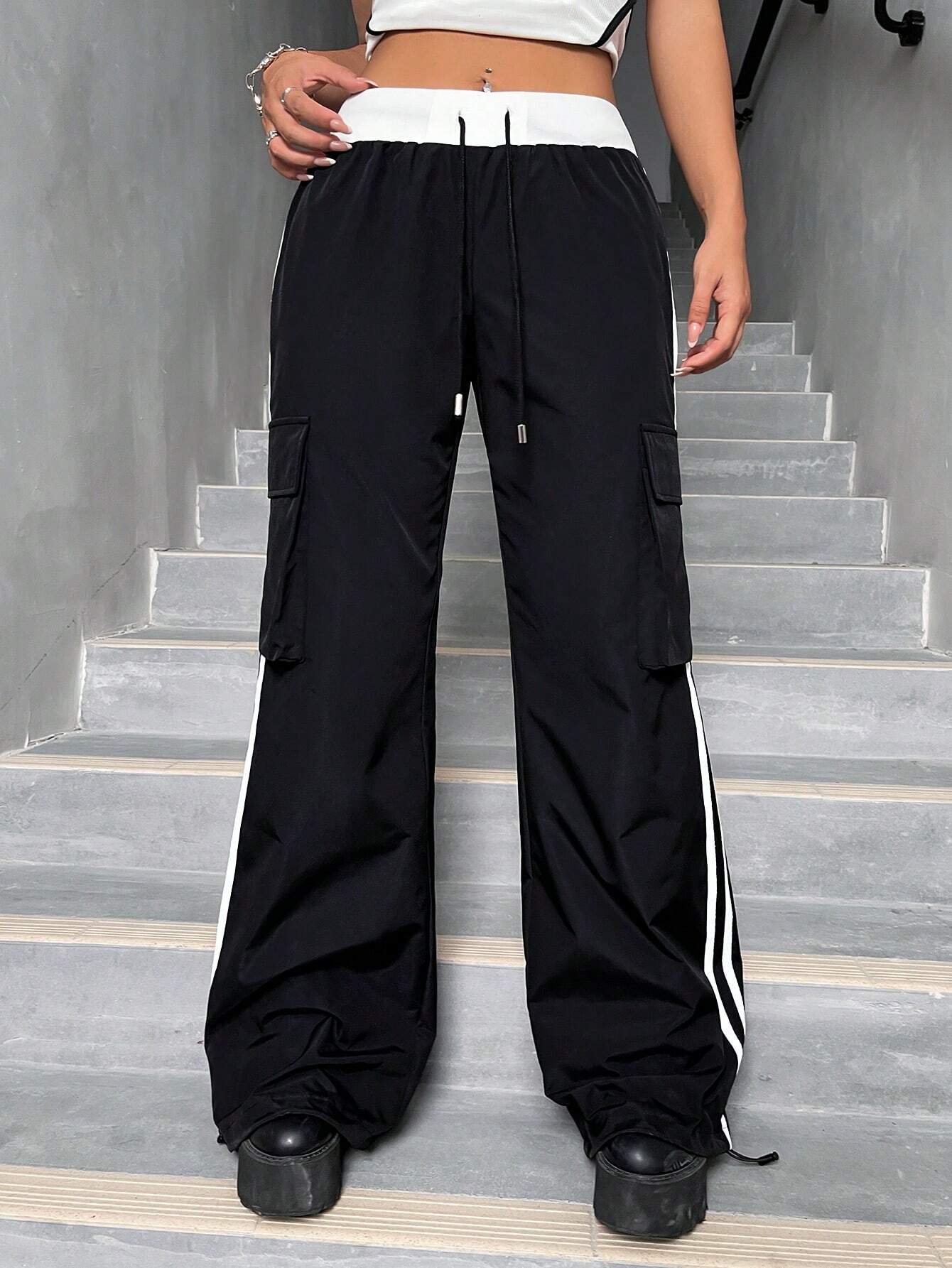 Flap Pocket Drawstring Waist Cargo Pant – waistband detail