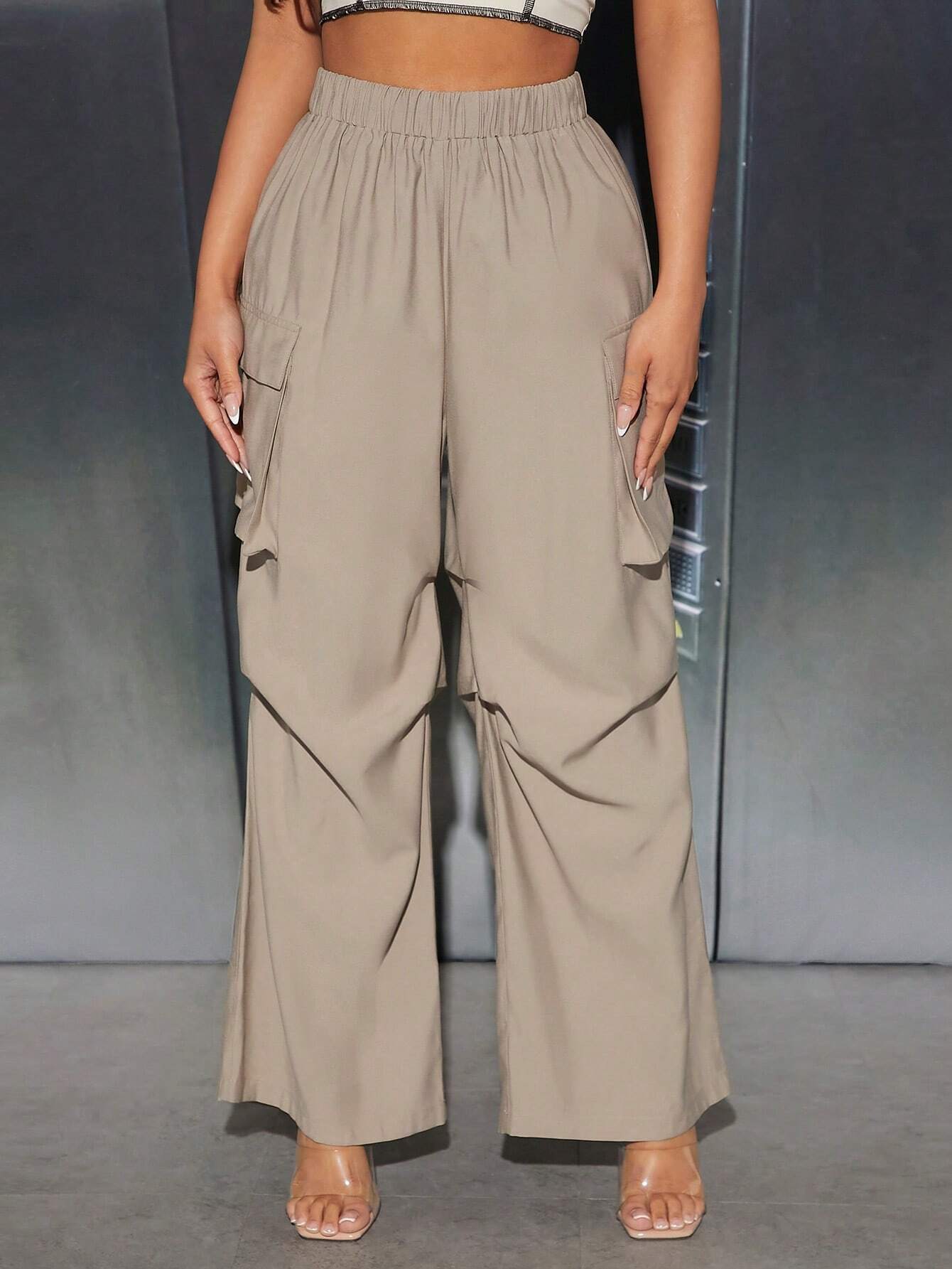 Elastic Waist Loose Fit Pocket Pants – side profile view