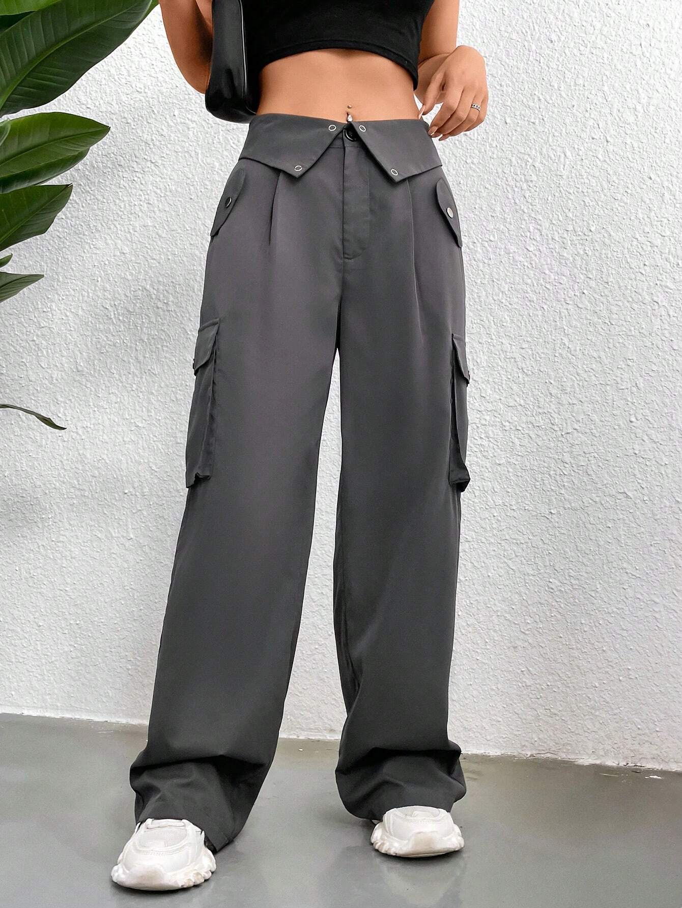 Versatile Cargo Pants With Side Flap Pockets Style 1 – waistband detail