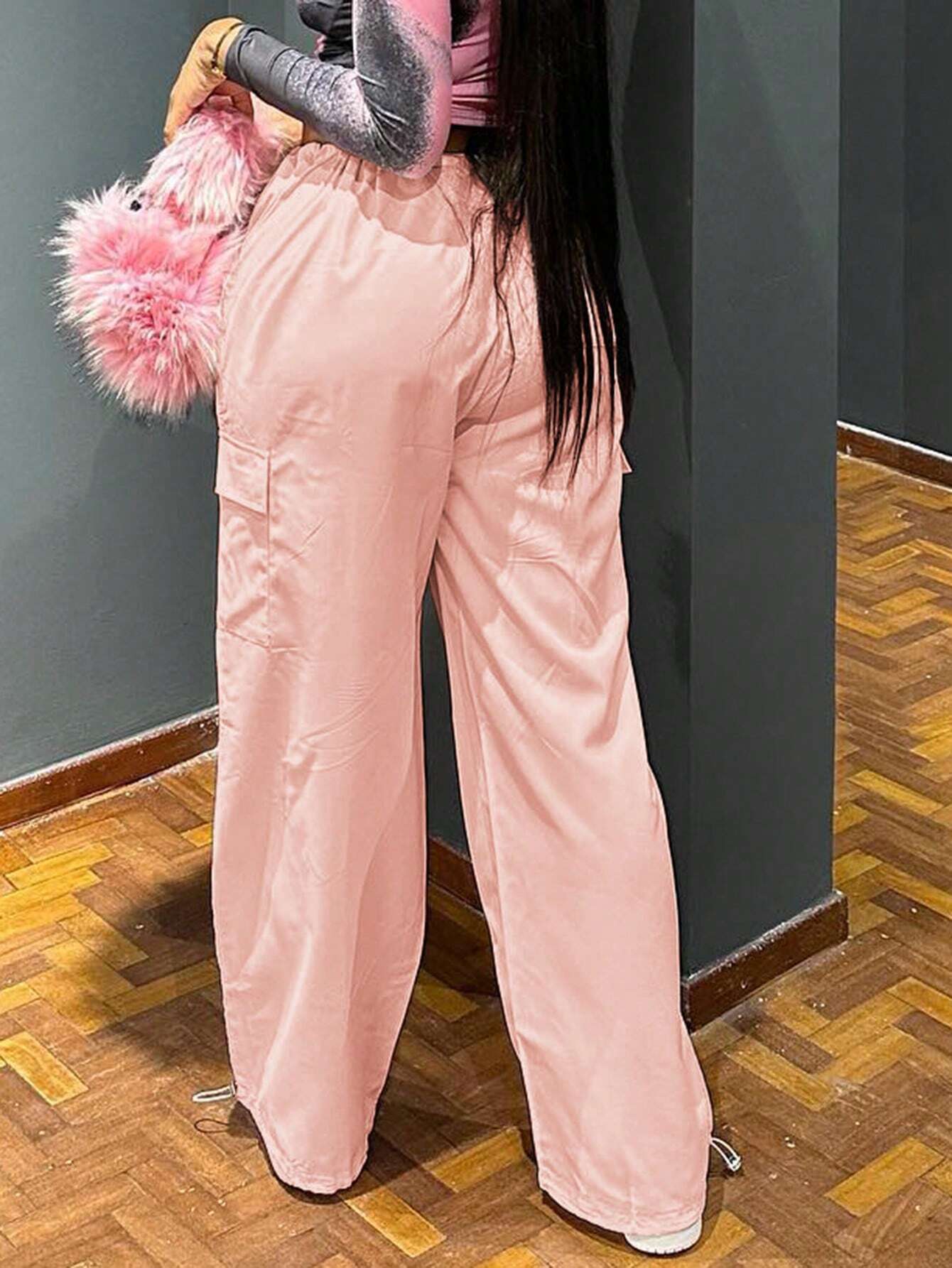 Solid Color Flap Pocket Side Drawstring Waist Cargo Pants – back view detail