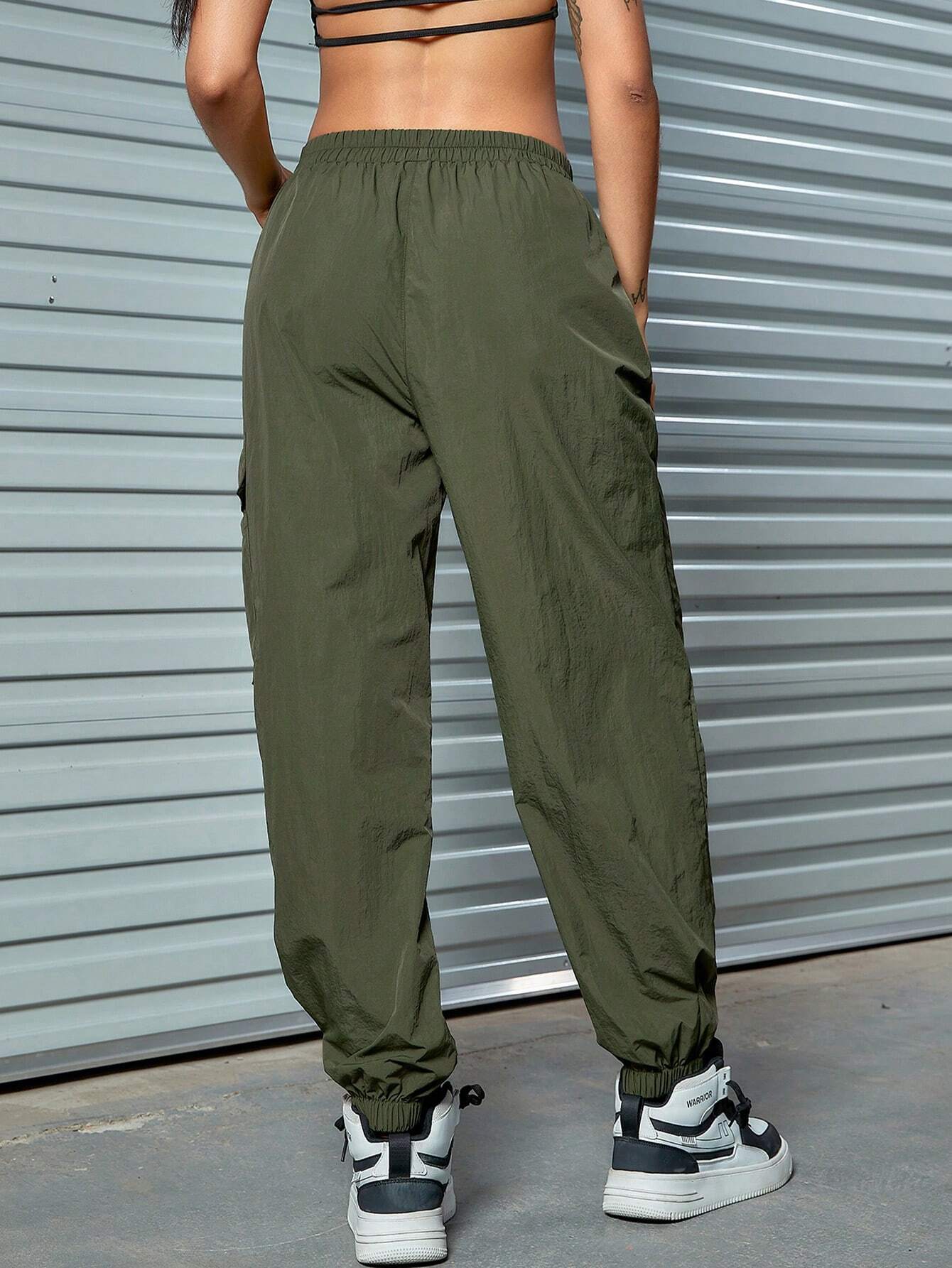 Street Style Flap Pocket Cargo Jogger Pants – back view detail