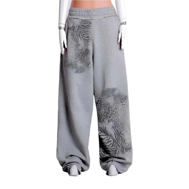 Cheetah Print Heavyweight Loose Fit SweatpantsCheetah Print Heavyweight Loose Fit Sweatpants - Image 3