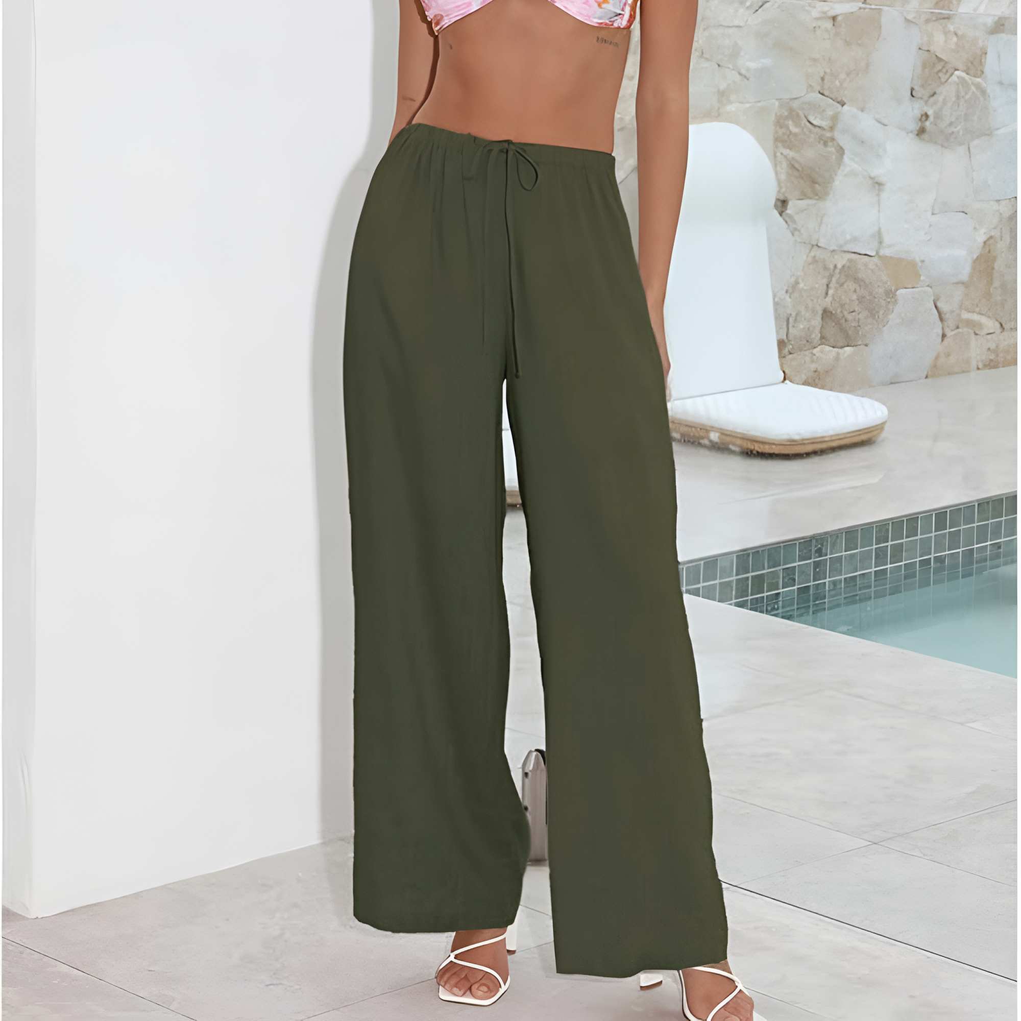Casual Wide Fit Pants With Pockets For Women – model wearing view