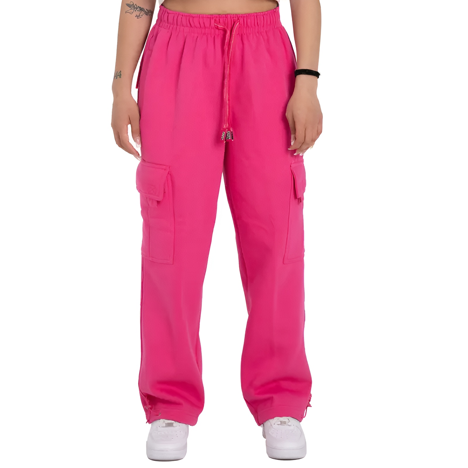 Loose Fit Casual Cargo Fleece Pants For Men – model wearing view