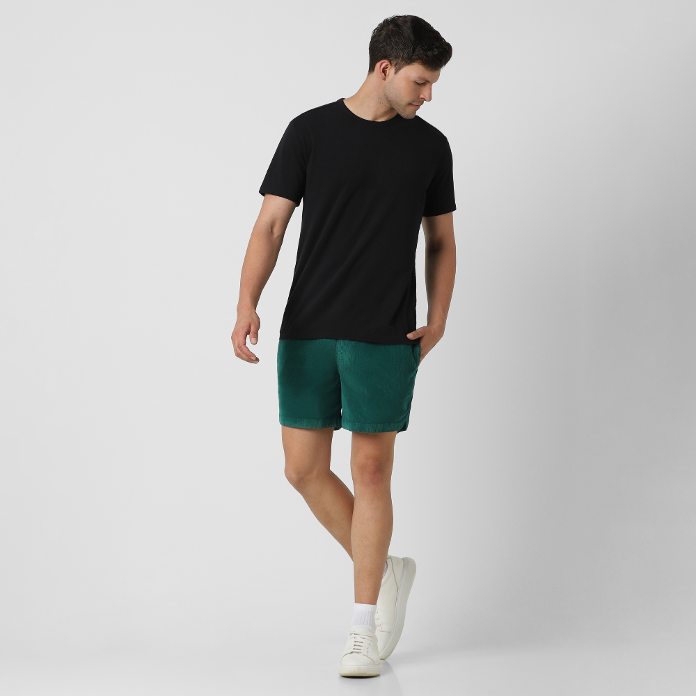 Casual Drawstring Shorts – lifestyle view 40