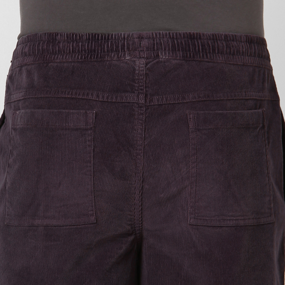 Casual Drawstring Shorts – lifestyle view 50