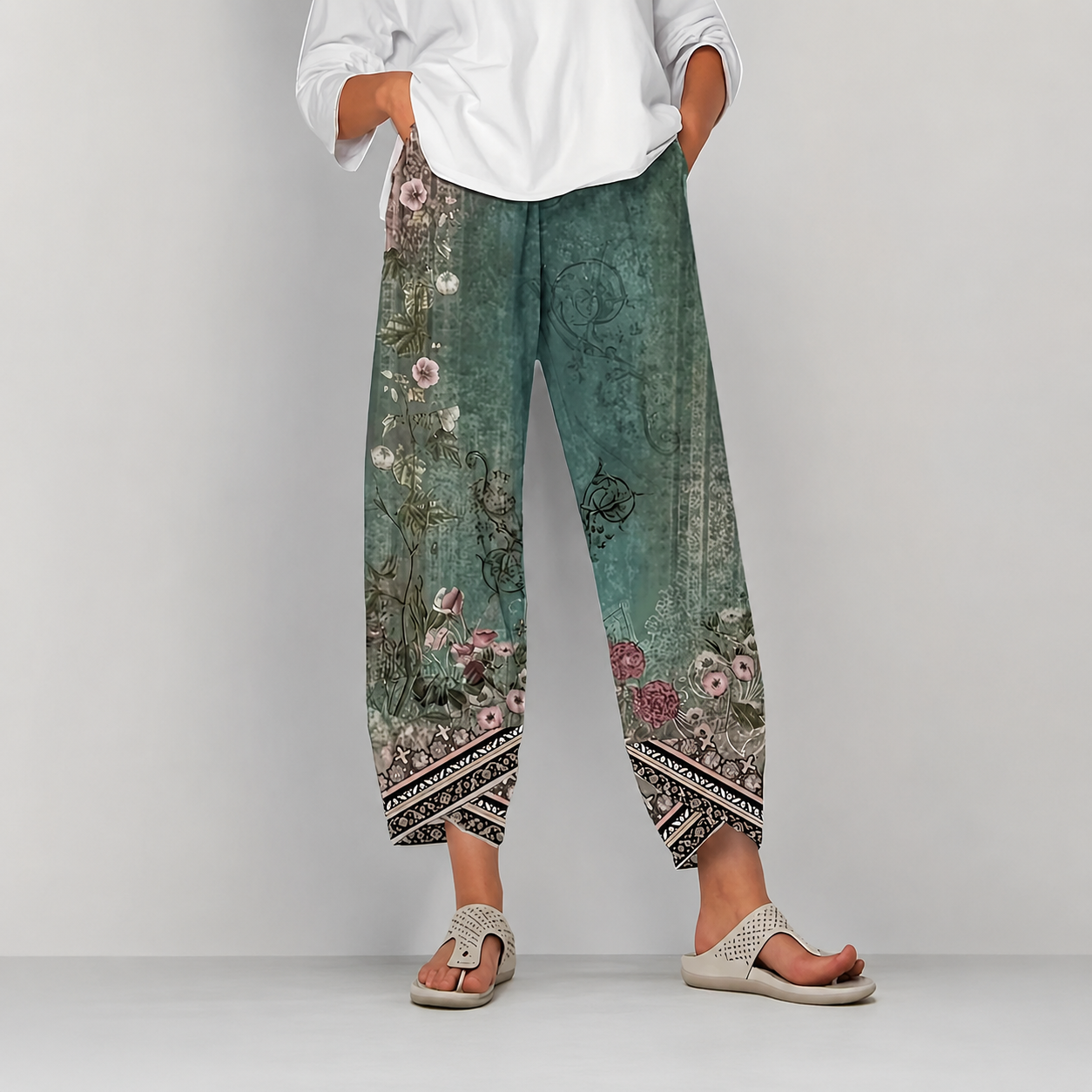 Vintage Themed Floral Capri Pants For Women