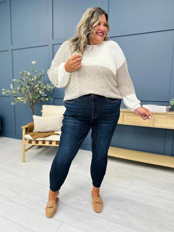 Dark Wash Skinny Jeans For Everyday Wear – styled outfit view