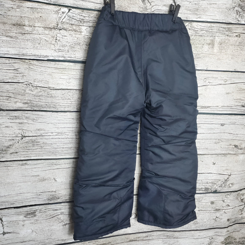 Snow Pants With Zip Pockets – waistband detail