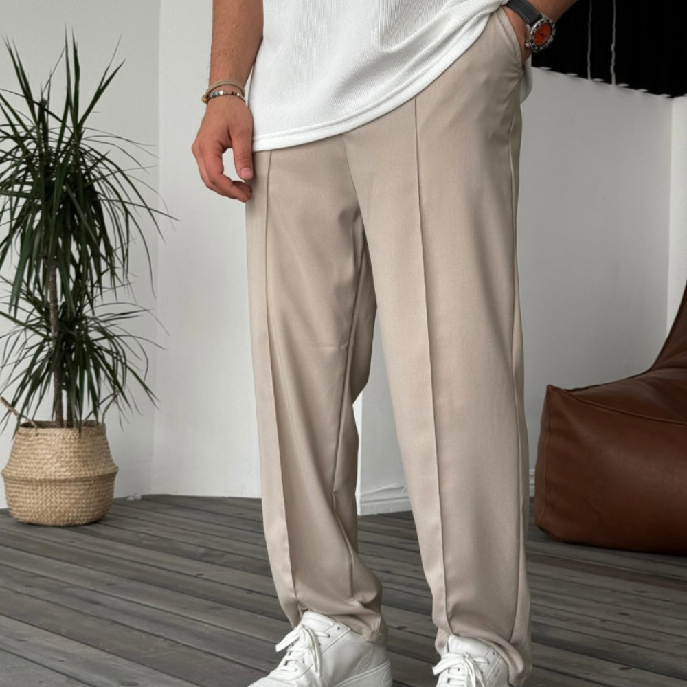 Contemporary Neutral Tone Fit Pants – pocket detail close-up