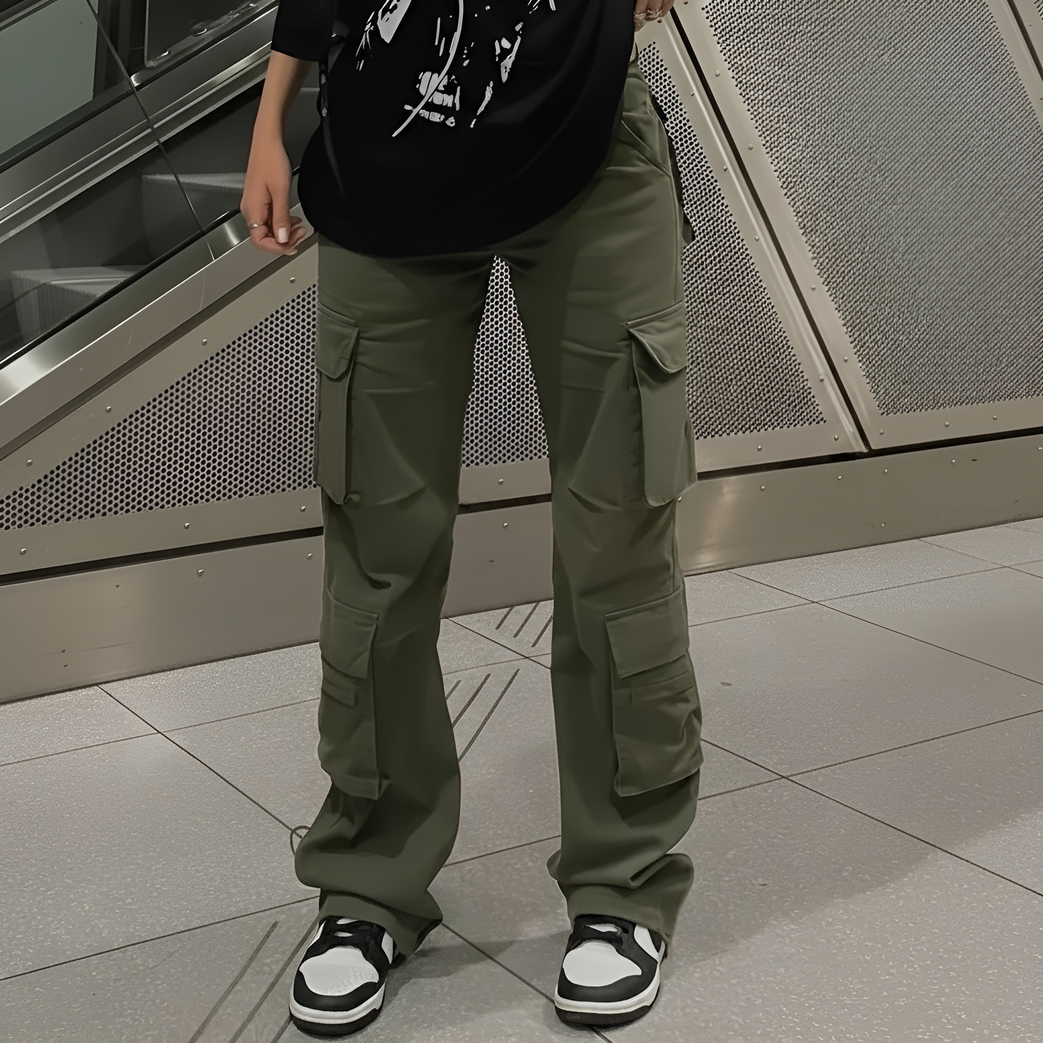 Casual Baggy Streetwear Cargo Pants For Women – back view detail