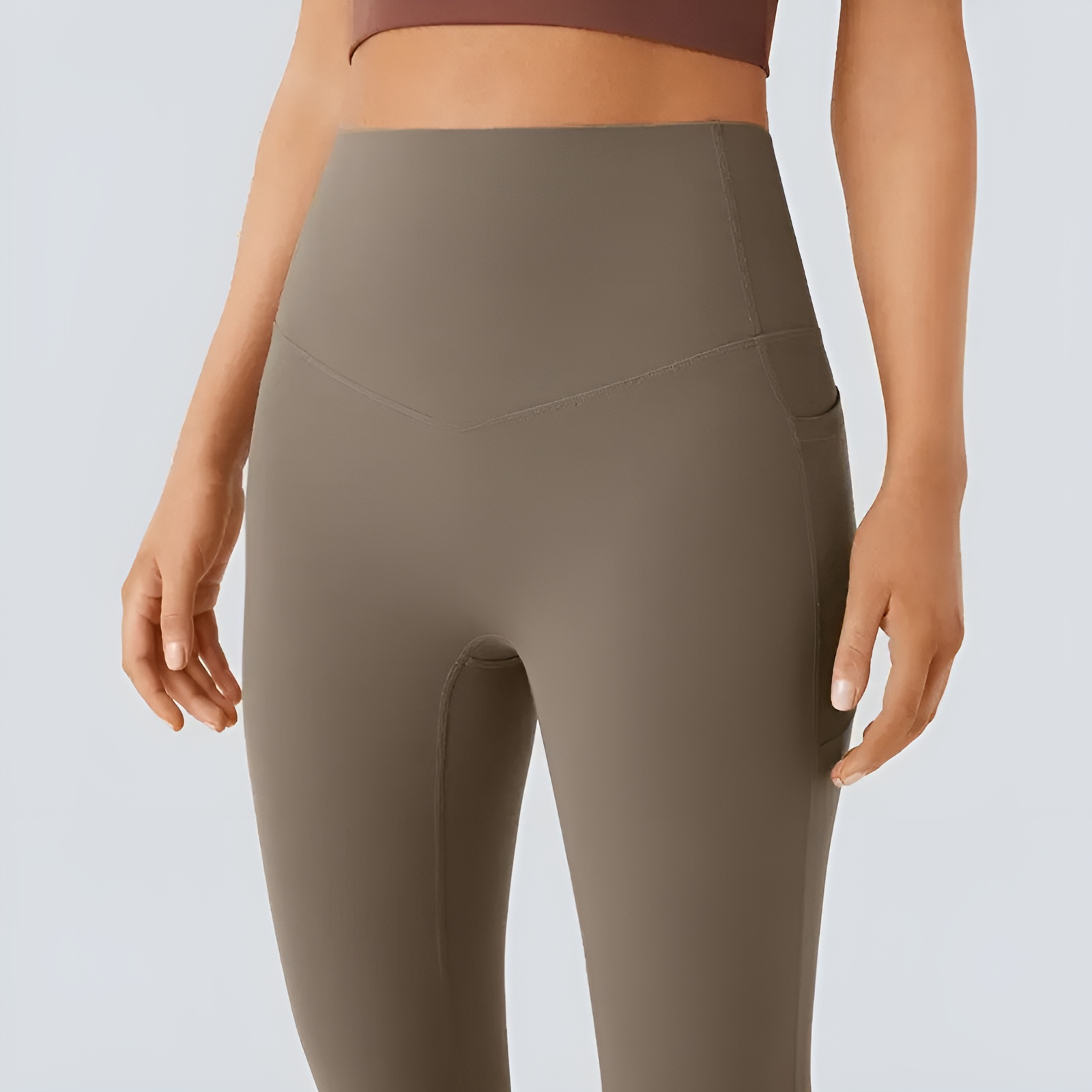 High Rise Yoga Bootcut Leggings With Pockets – pocket detail close-up
