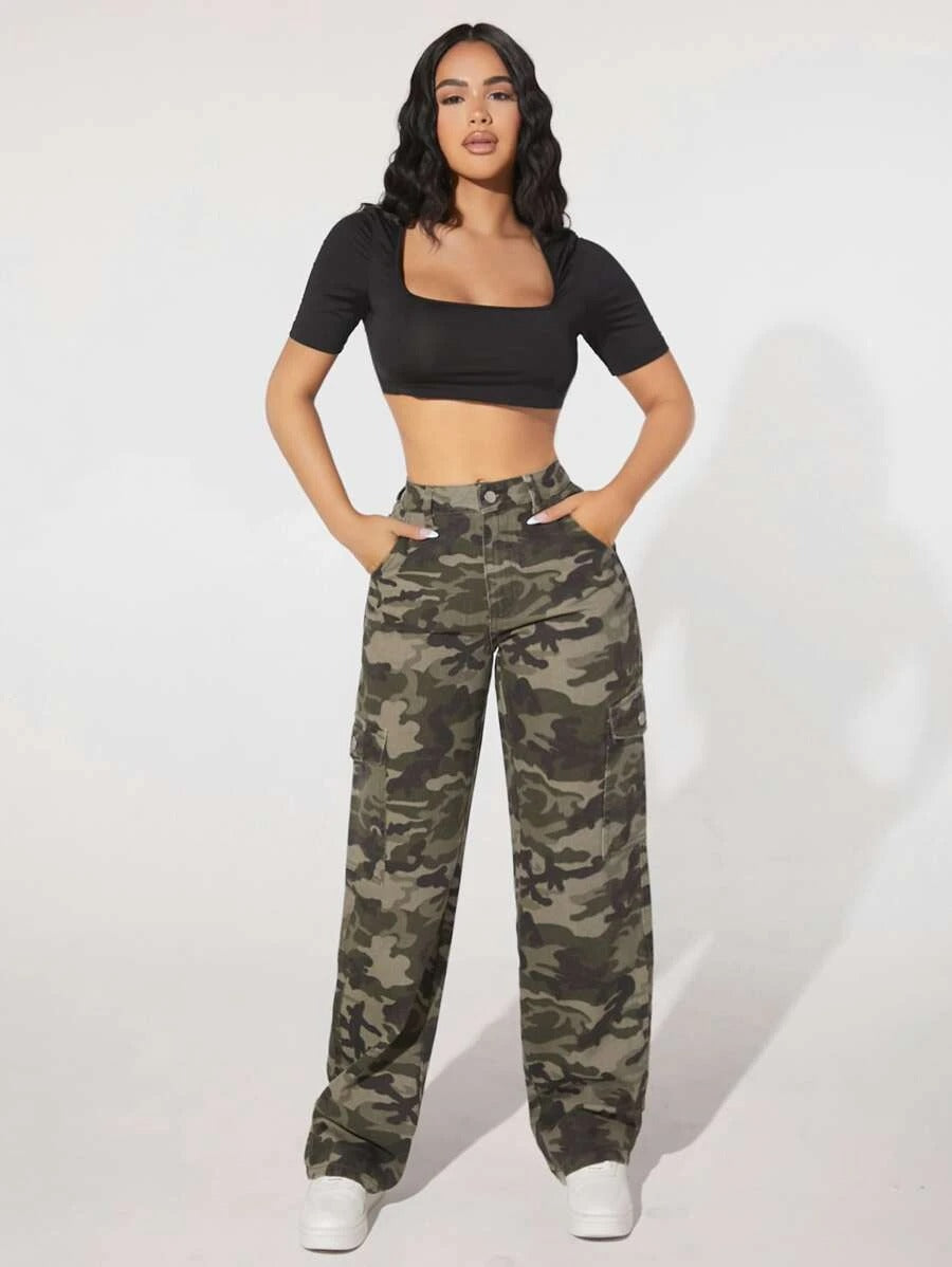 Camo Print Pocket Easy Wear Cargo Jeans – full length outfit view
