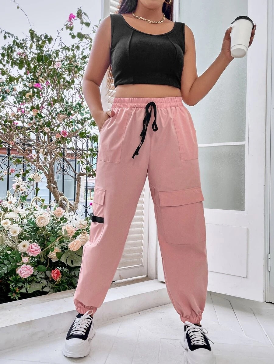 Flap Pocket Side Drawstring Waist Cargo Pants in Green #s-12 – back view detail