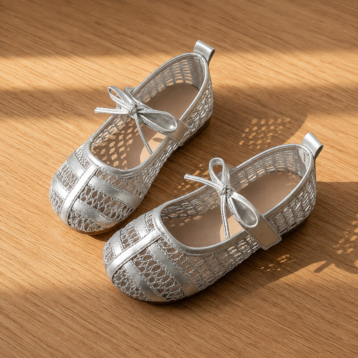 Adjustable Retro Style Fashion Sandals With Strap For Girls