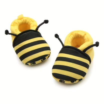 Comfortable Slip On Shoes With Bee Design 