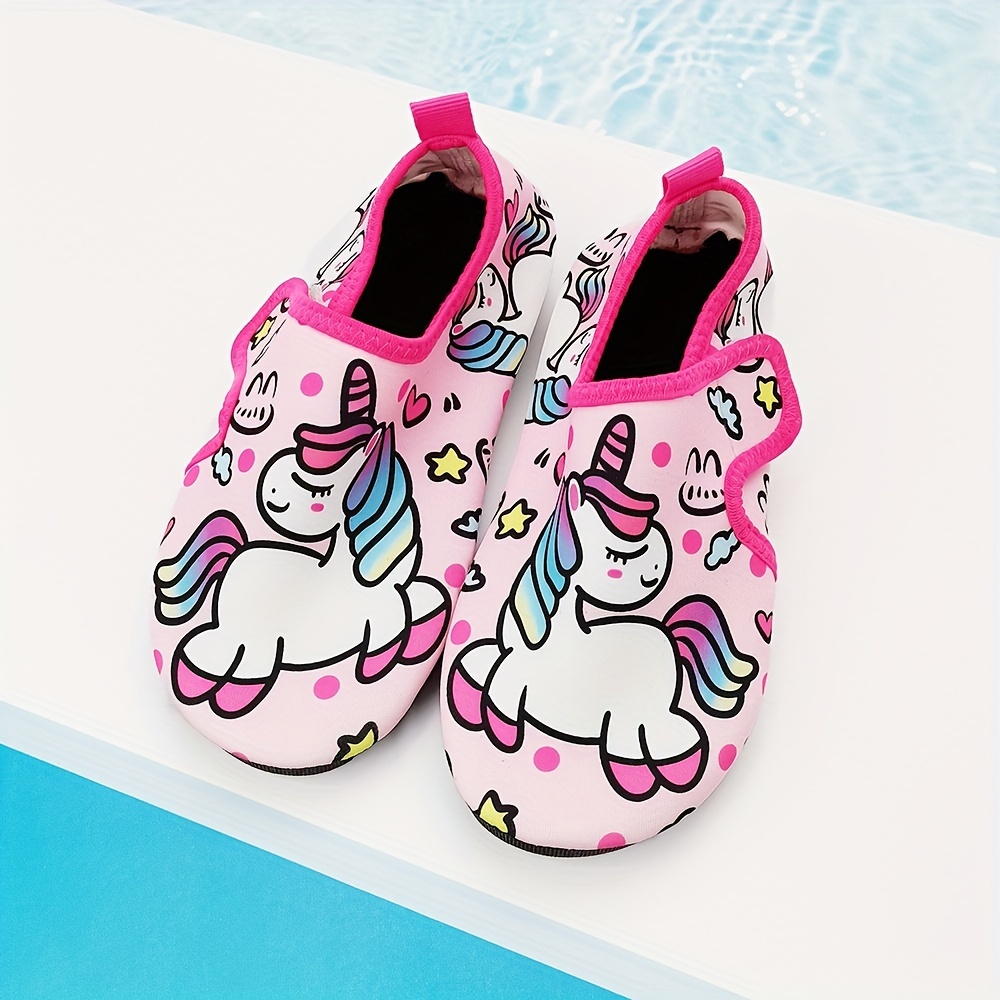 Quick Drying Cartoon Themed Lightweight Shoes For Kids