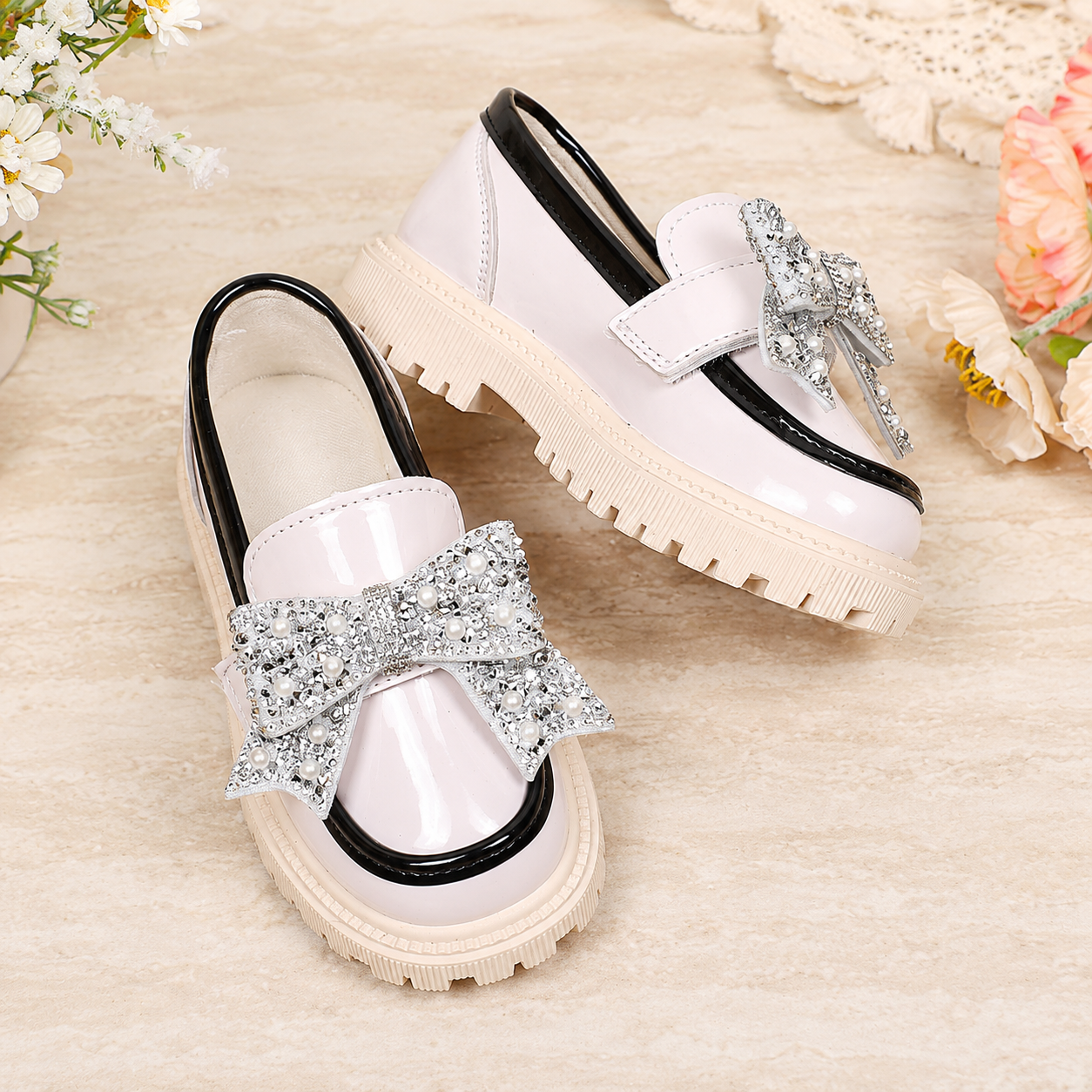 Bowknot Hook And Loop Non Slip Versatile Loafer Shoes For Girls