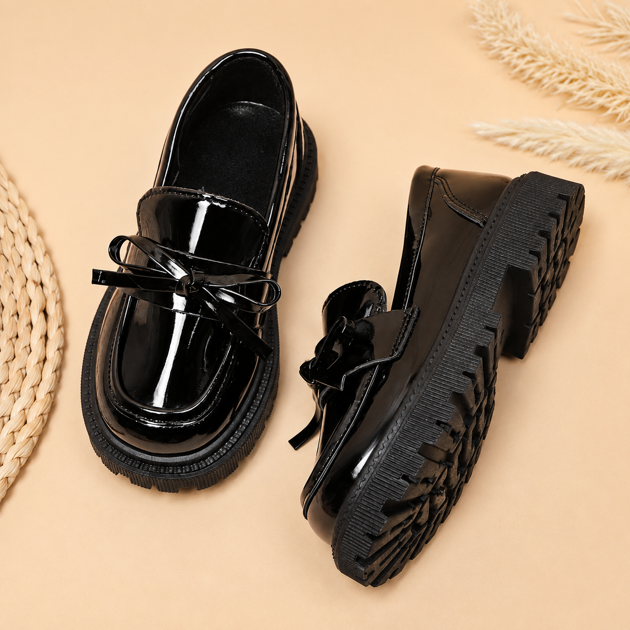 Non Slip Versatile Party And School Wear Loafers For Girls