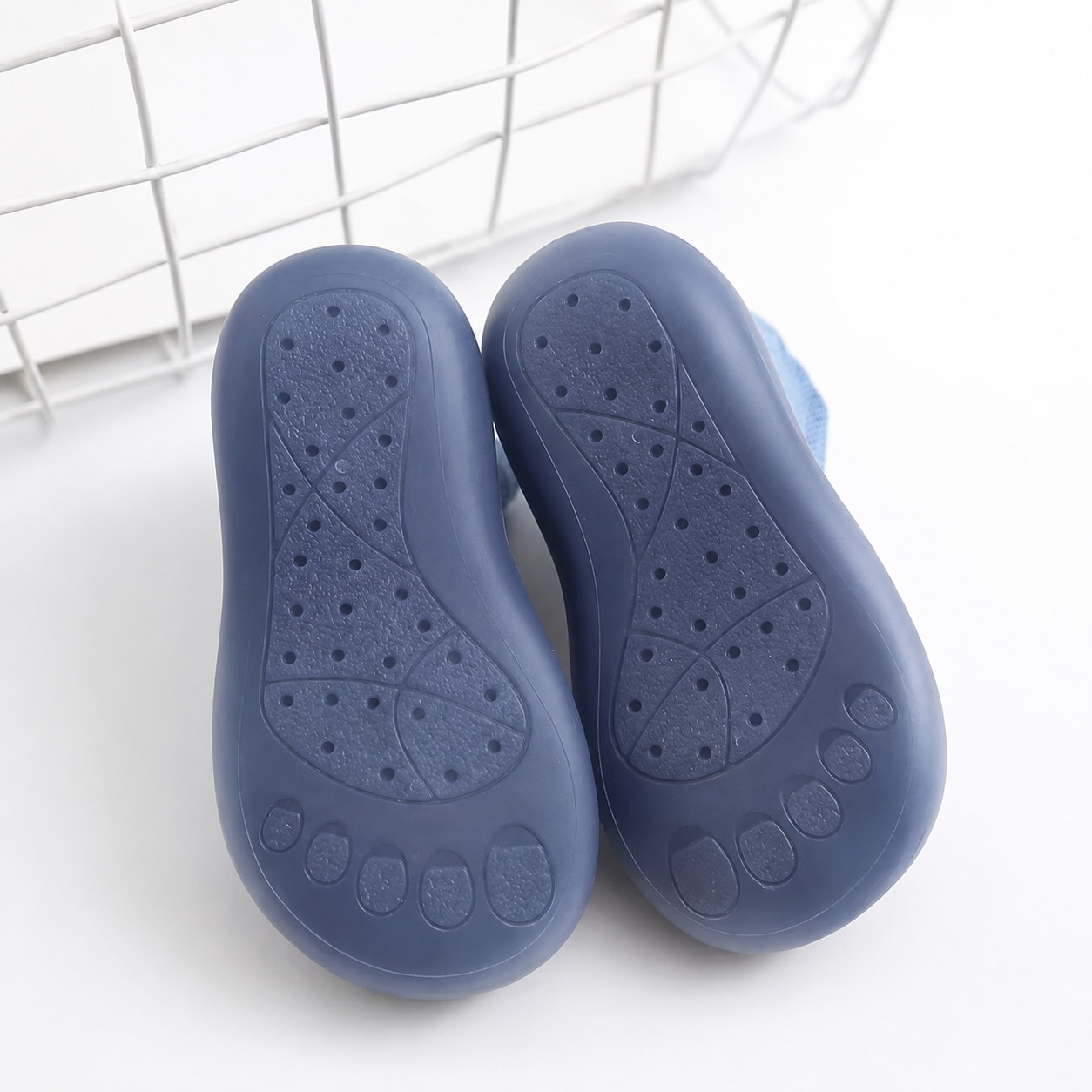 Soft Slip On Printed Non Slip Indoor Spring Shoes For Kids
