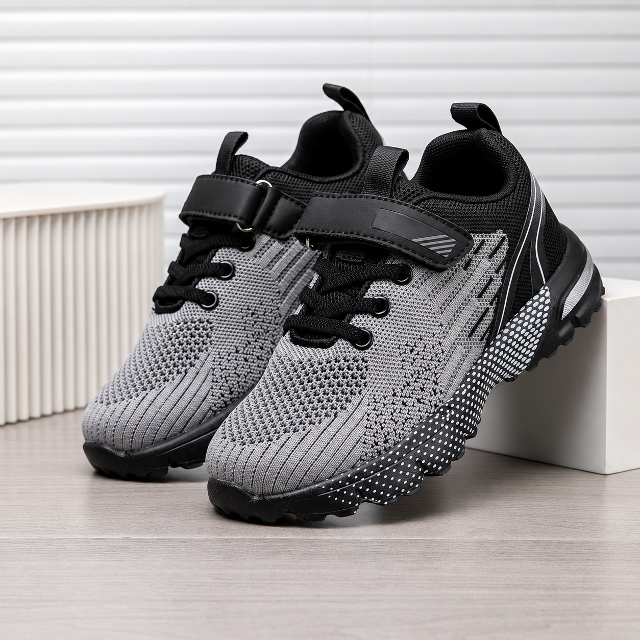Lightweight Knitted All Seasons Daily Wear Sports Shoes For Kids