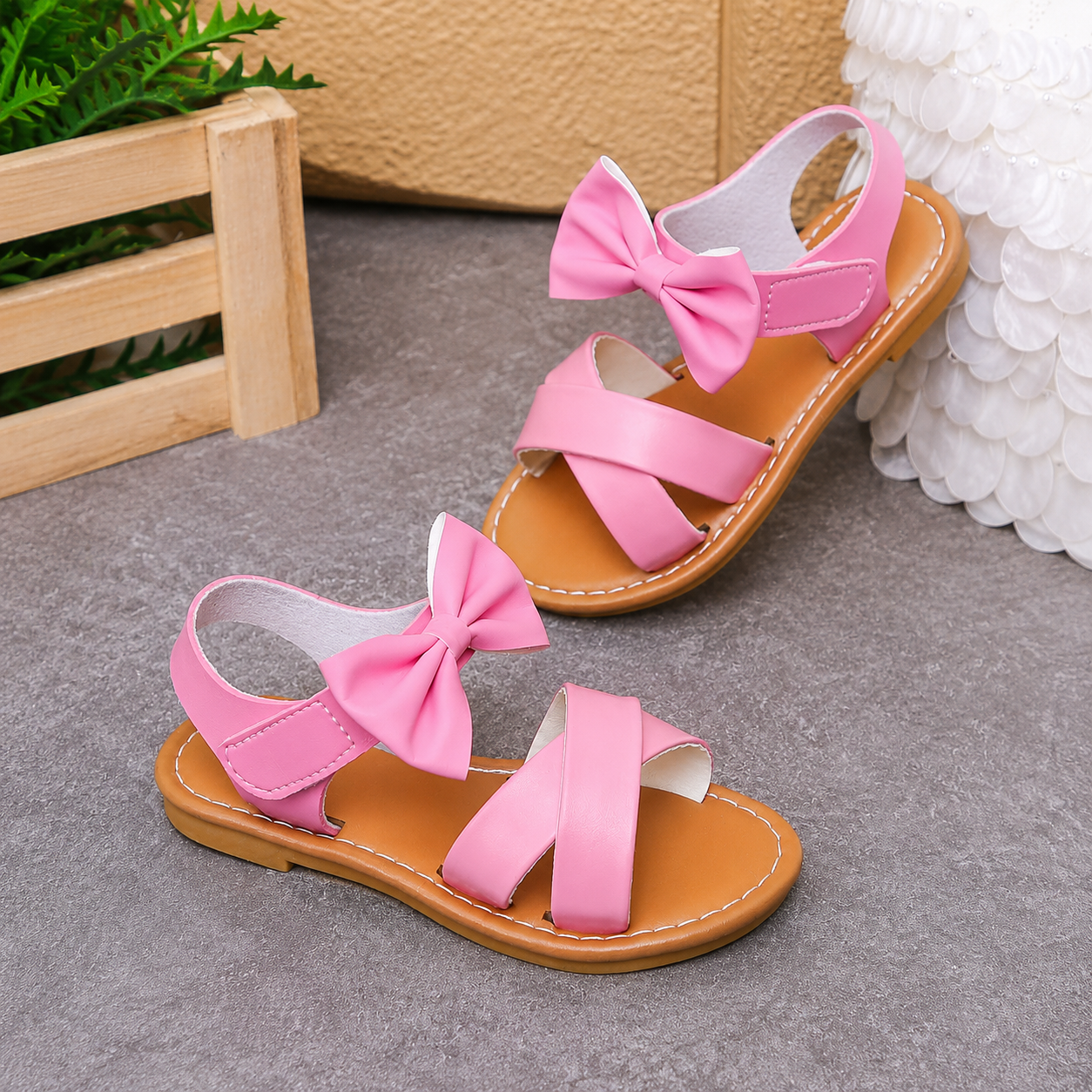 Hook And Loop Design All Seasons Lightweight Sandals For Kids
