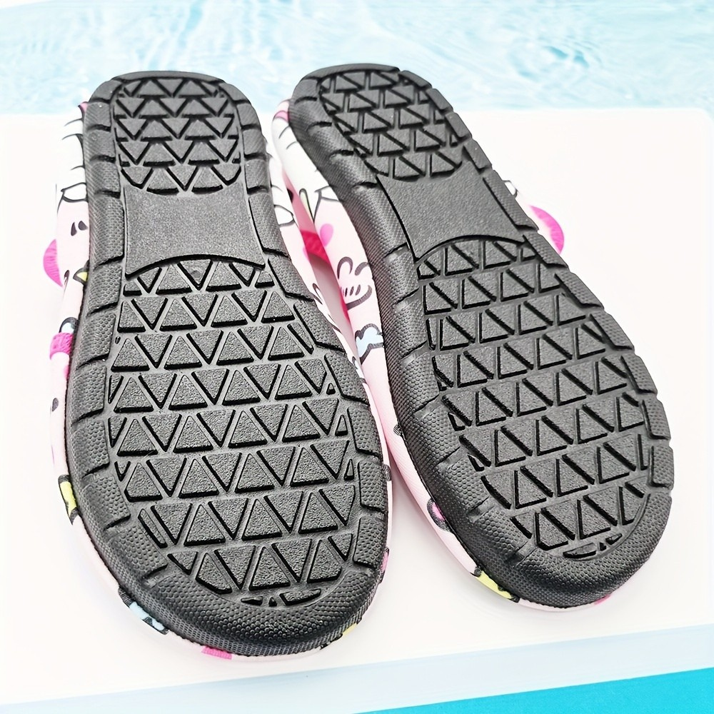 Quick Drying Cartoon Themed Lightweight Shoes For Kids