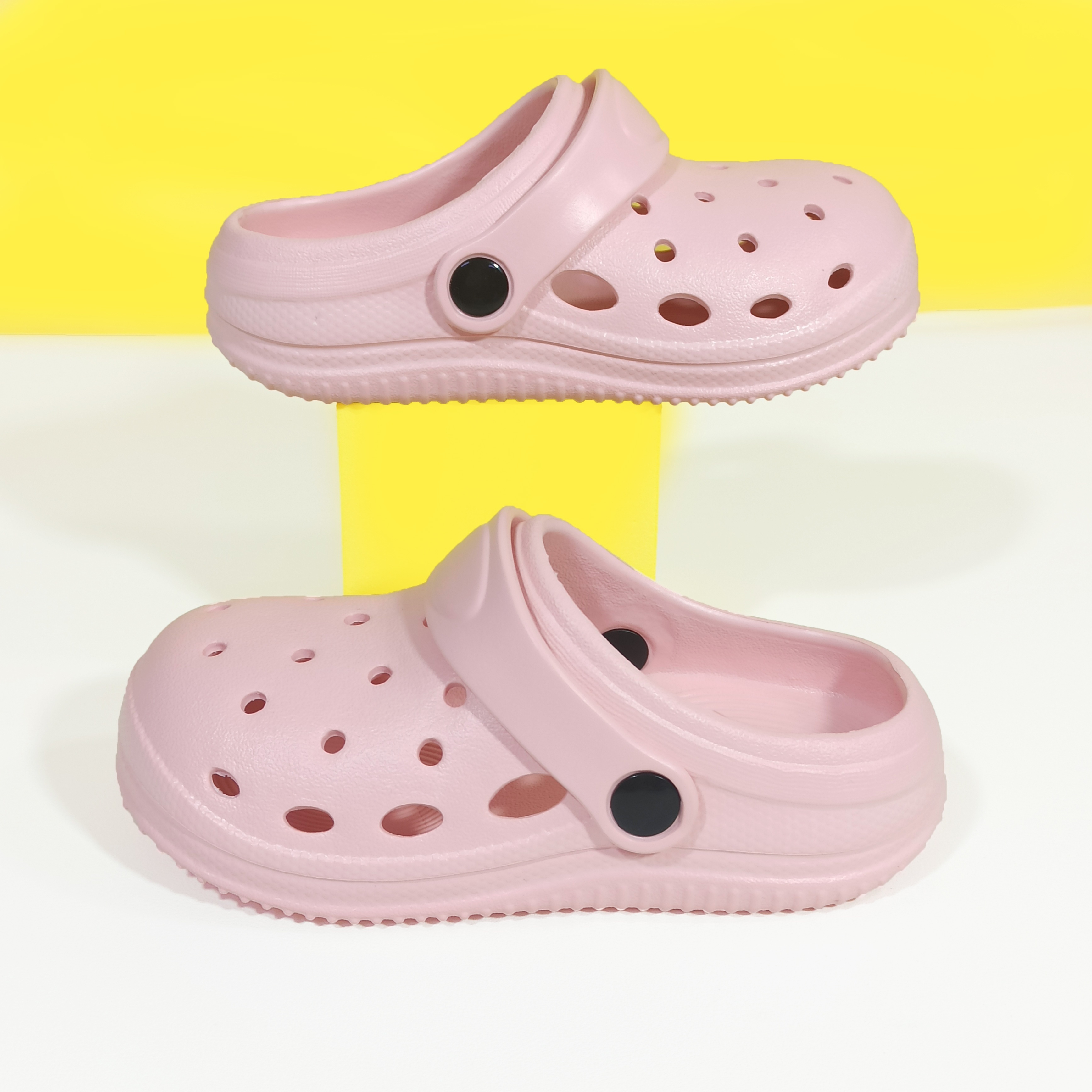 Casual Clogs For Beach And Everyday Wear For Kids