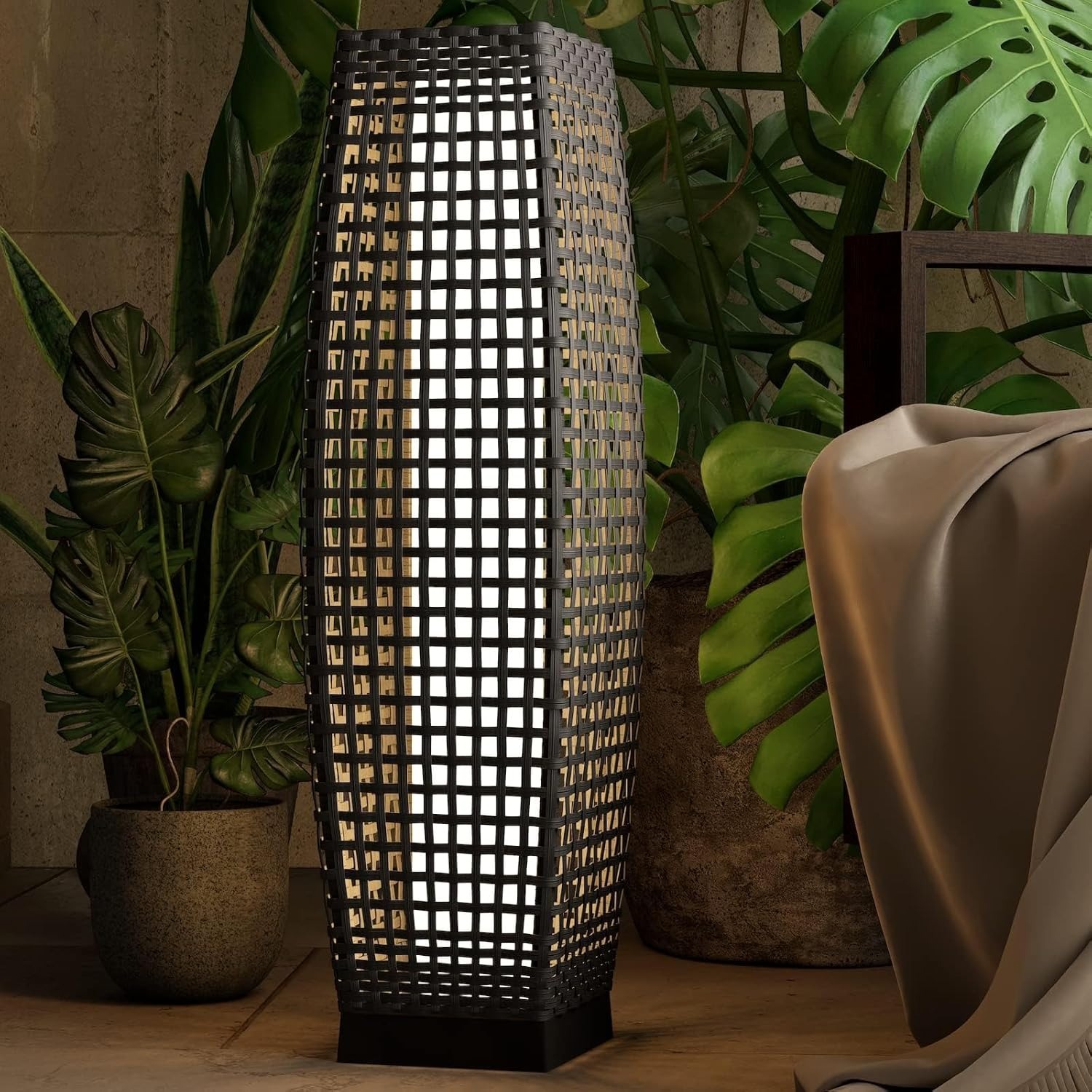 Solar Wicker Outdoor Floor Lamp