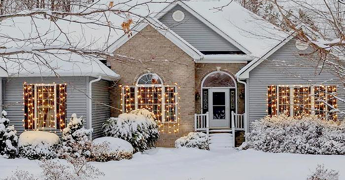 10Ft. 300-LED Warm White String Curtain Light-LED Solar Fairy Lights