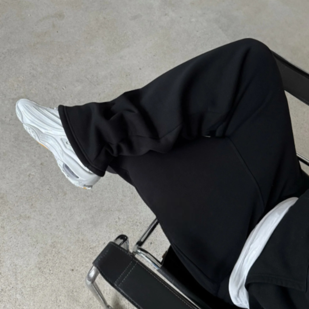 Tapered Zipper Hem Sweatpants-Legletic