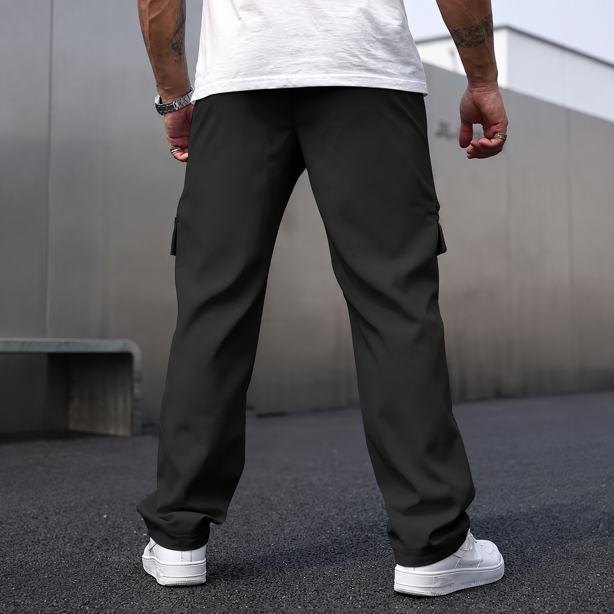 Casual Multi Pocket Cargo Pants With Straight Cut Design For Men