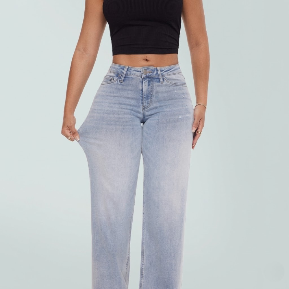 Loose Wide Fit Mid Rise Baggy Jeans For Women
