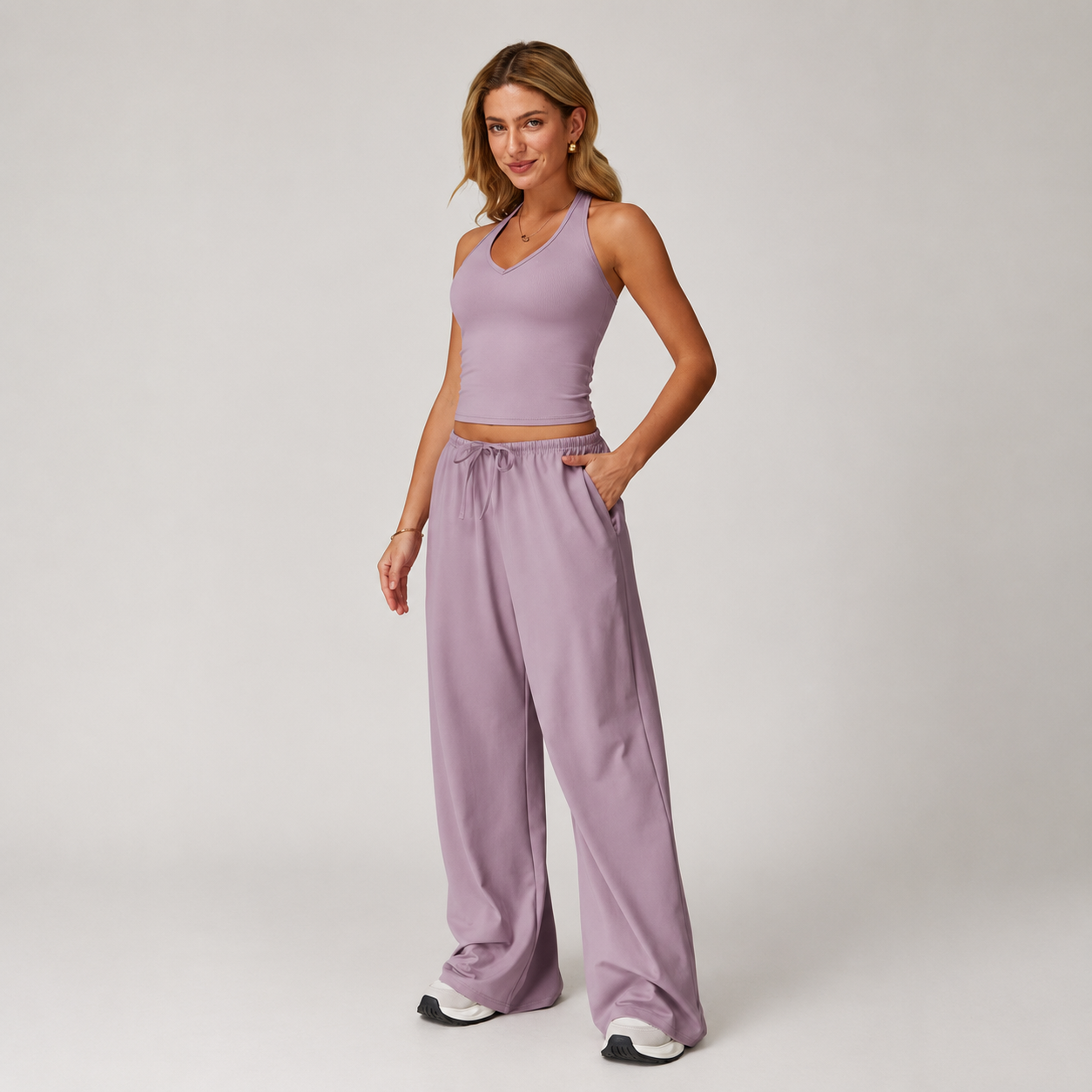 Sleeveless Crop Tank Top And Wide Pants For Women
