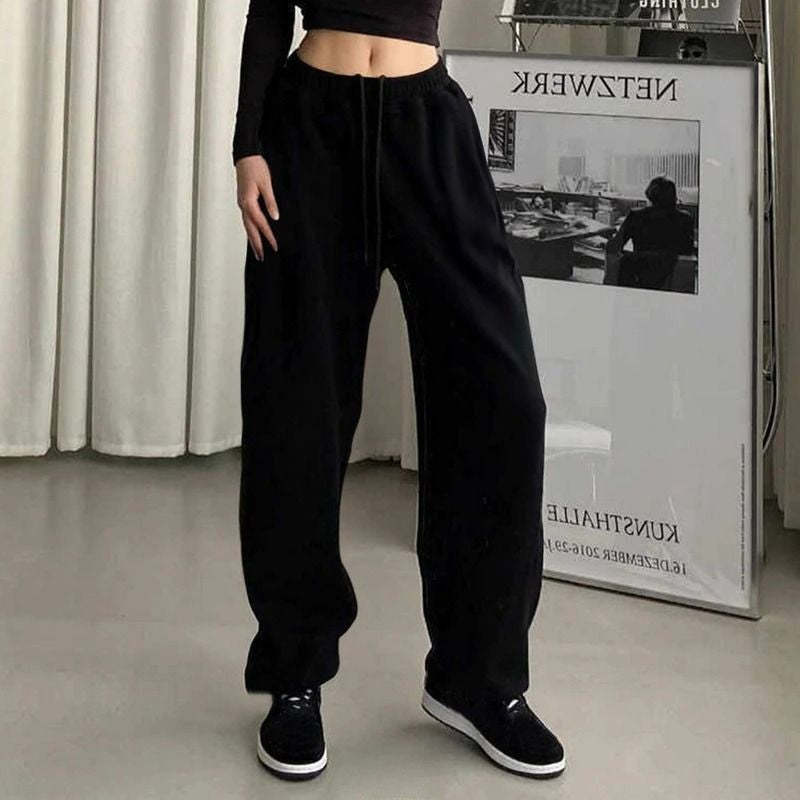 Women's Black Jogging Baggy Sweatpants-Legletic
