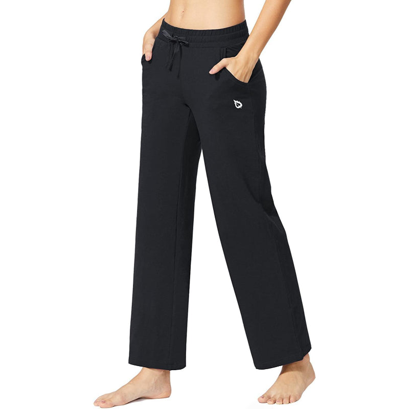 Women's Active Yoga Lounge Capri Pocketed Walking Crop Pants-Legletic