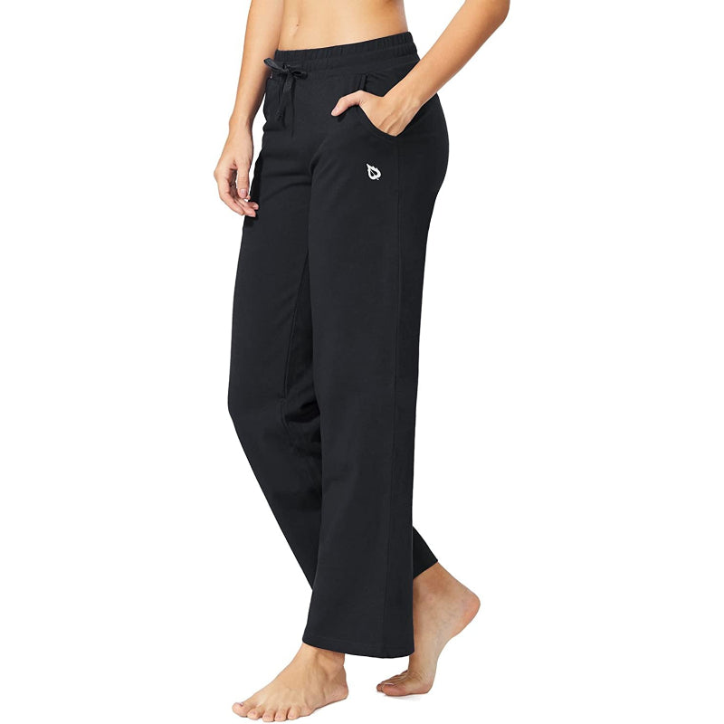 Women's Active Yoga Lounge Capri Pocketed Walking Crop Pants-Legletic