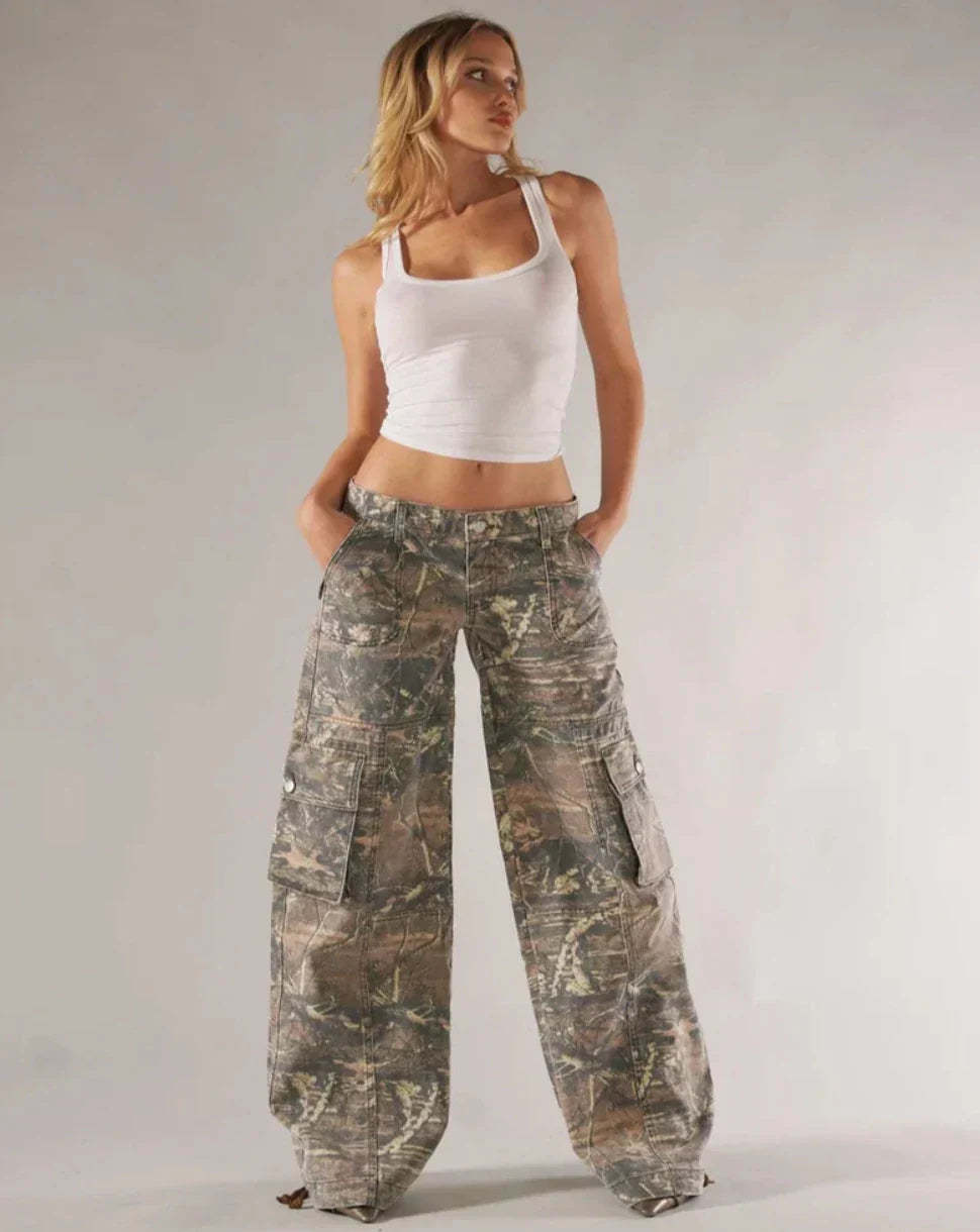 Camo Patterned Cargo Pants-Legletic