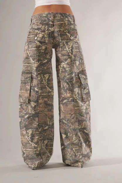 Camo Patterned Cargo Pants-Legletic