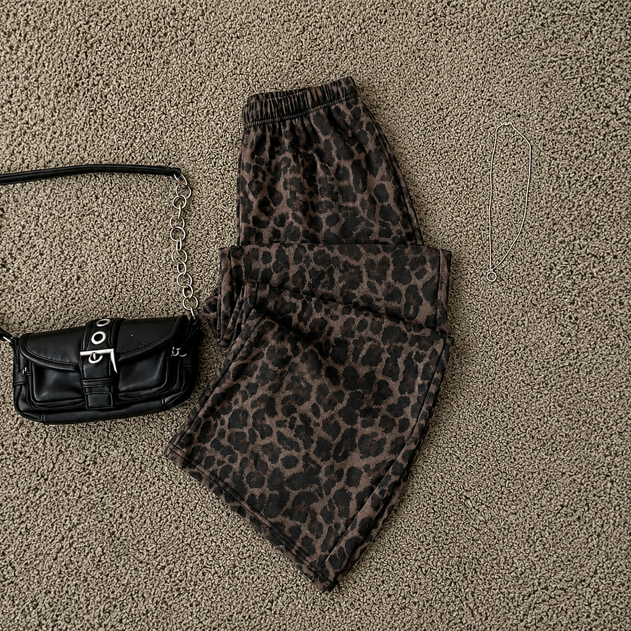 Low Rise Leopard Print Vintage Themed Pants