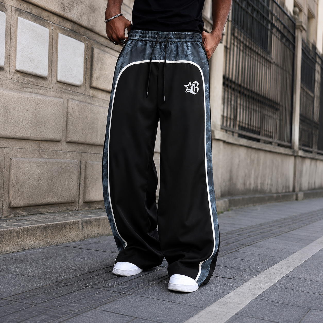 Star And Letter Printed Wide Drawstring Pants For Men