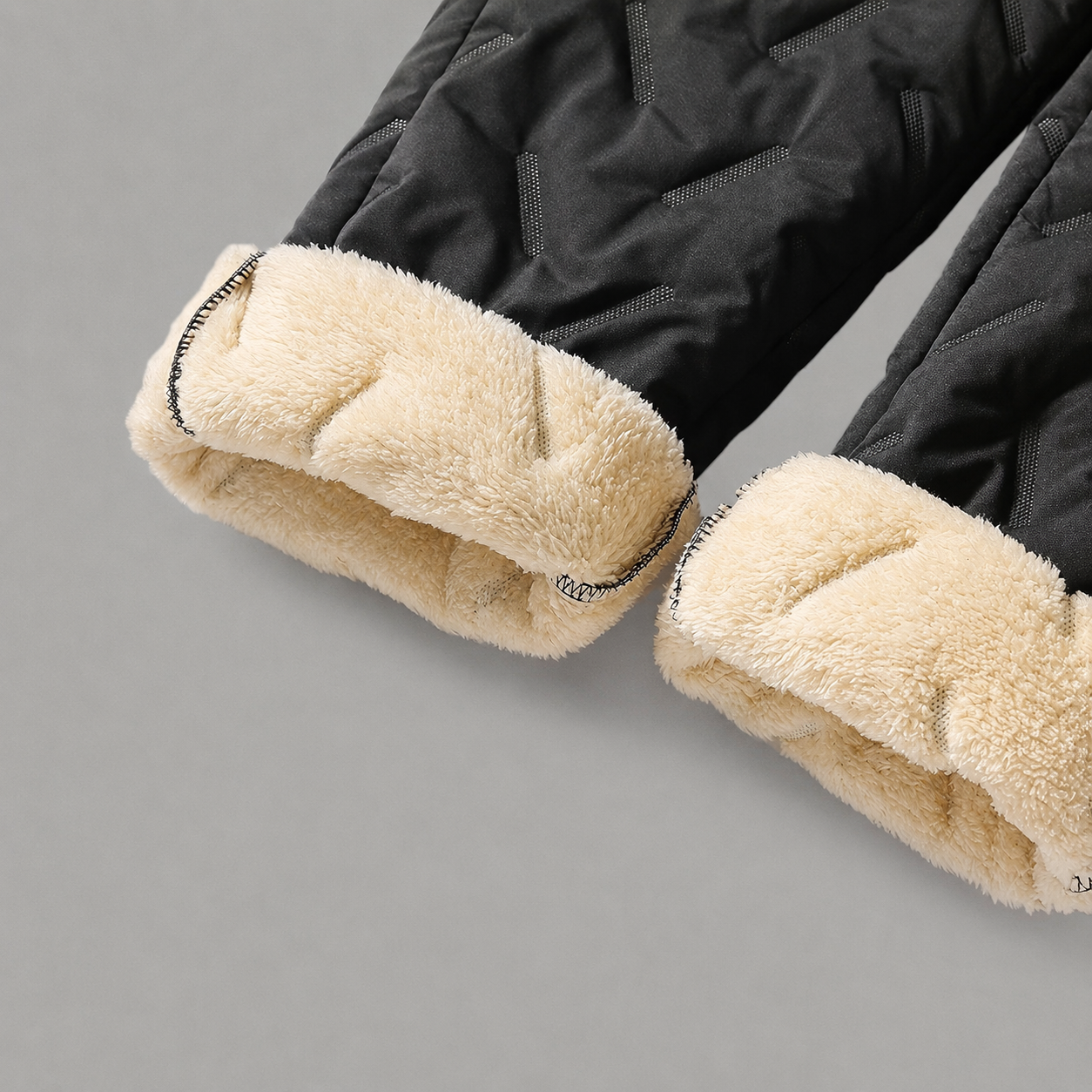 Fleece Lined Thermal Jogger Pants with Drawstring and Zipper Pocket for Men