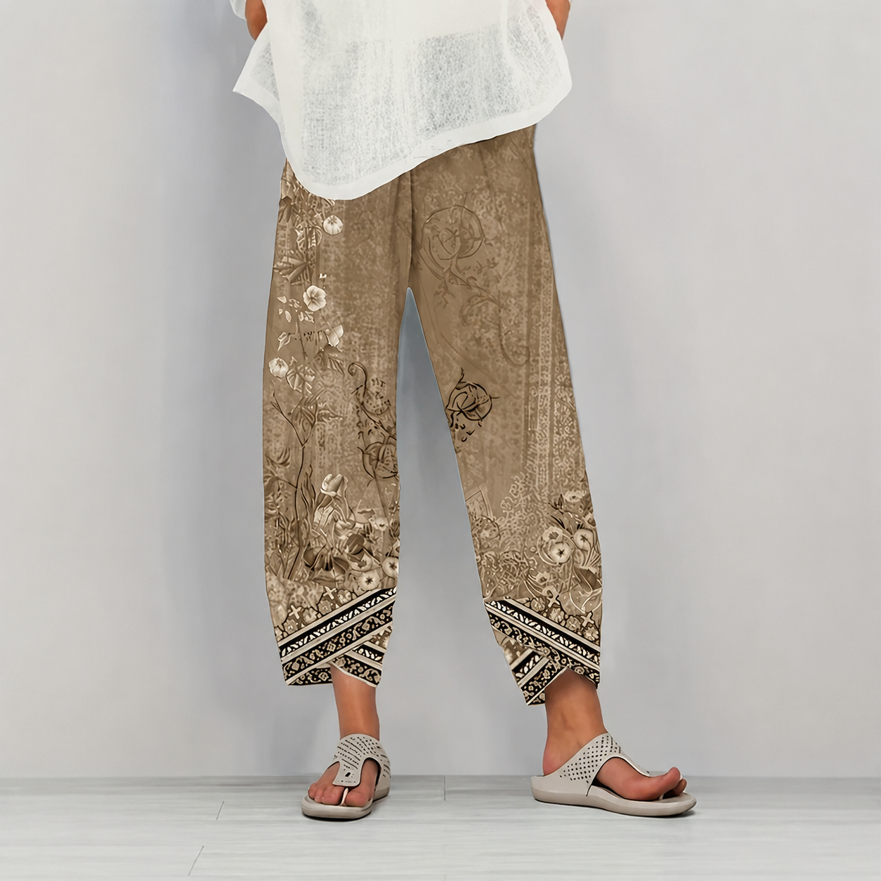Vintage Themed Floral Capri Pants For Women
