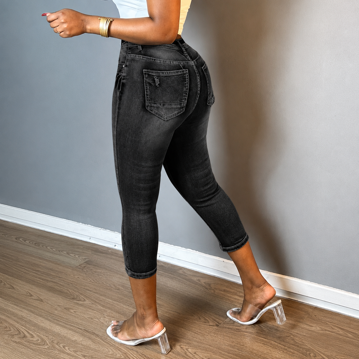 Vintage Themed Button Up Zipper Stretchable Jeans