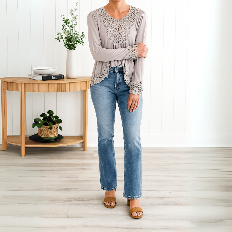 Flattering Stretch Bootcut Jeans-Legletic