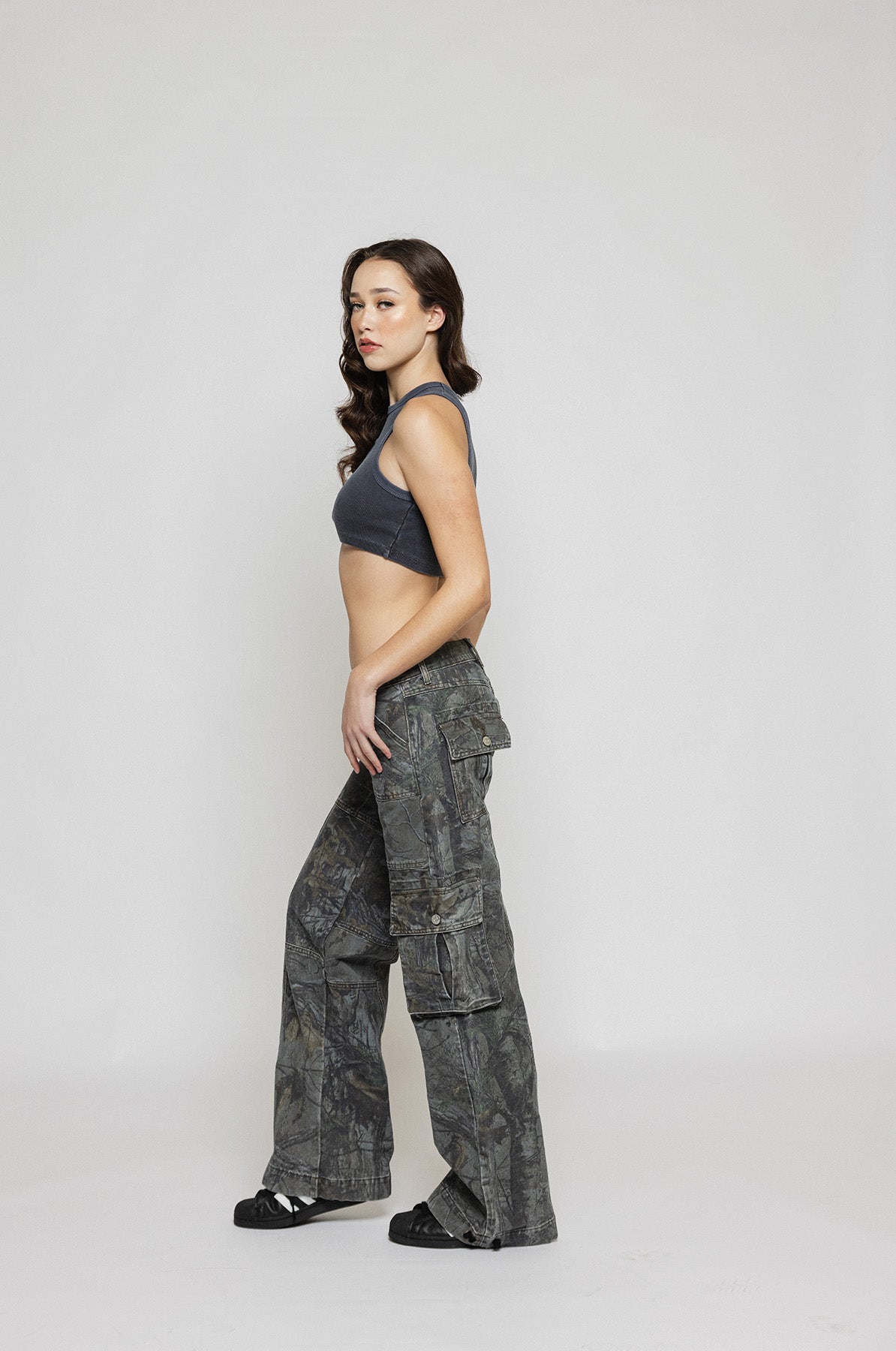 Versatile Camo Cargo Pants-Legletic