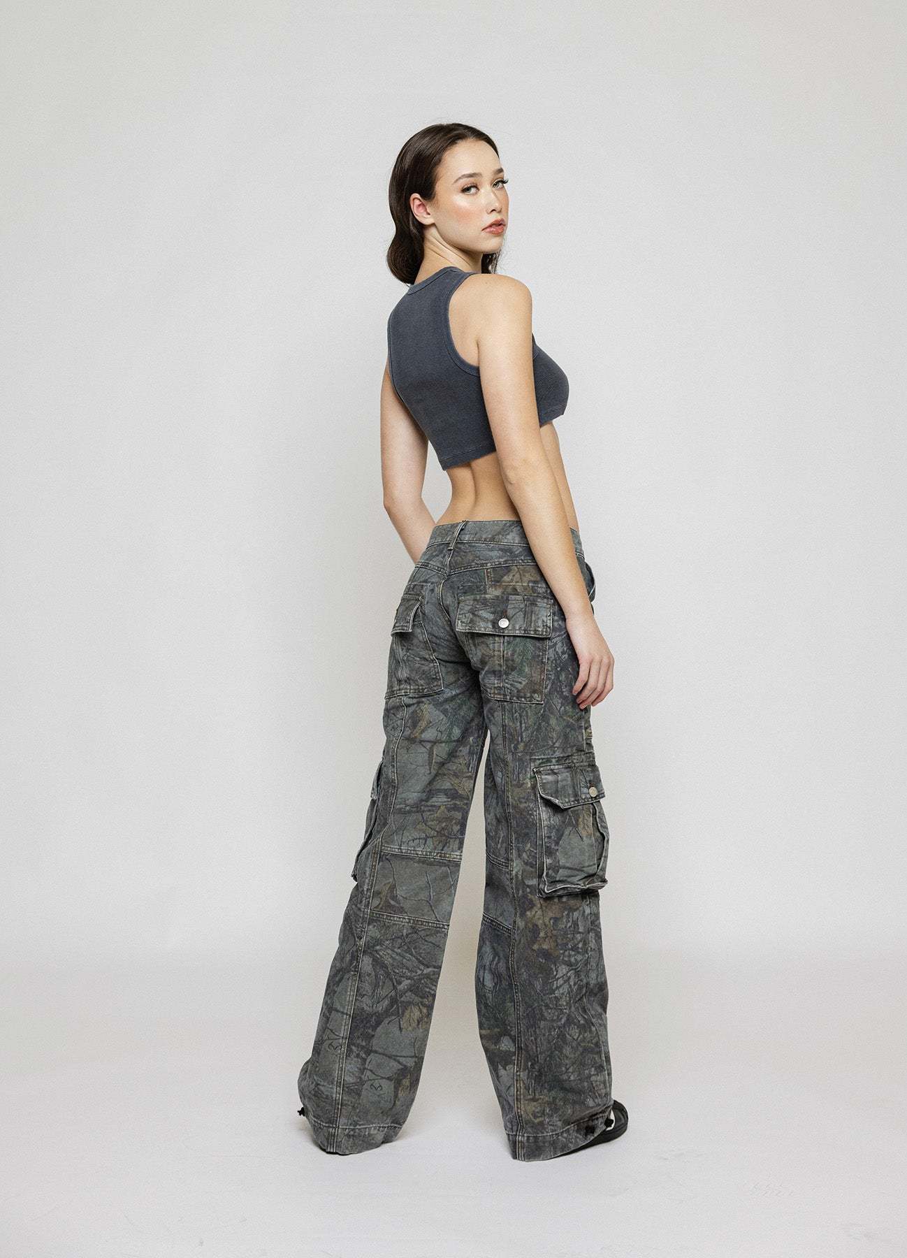 Versatile Camo Cargo Pants-Legletic