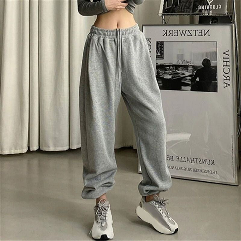Women's Black Jogging Baggy Sweatpants-Legletic