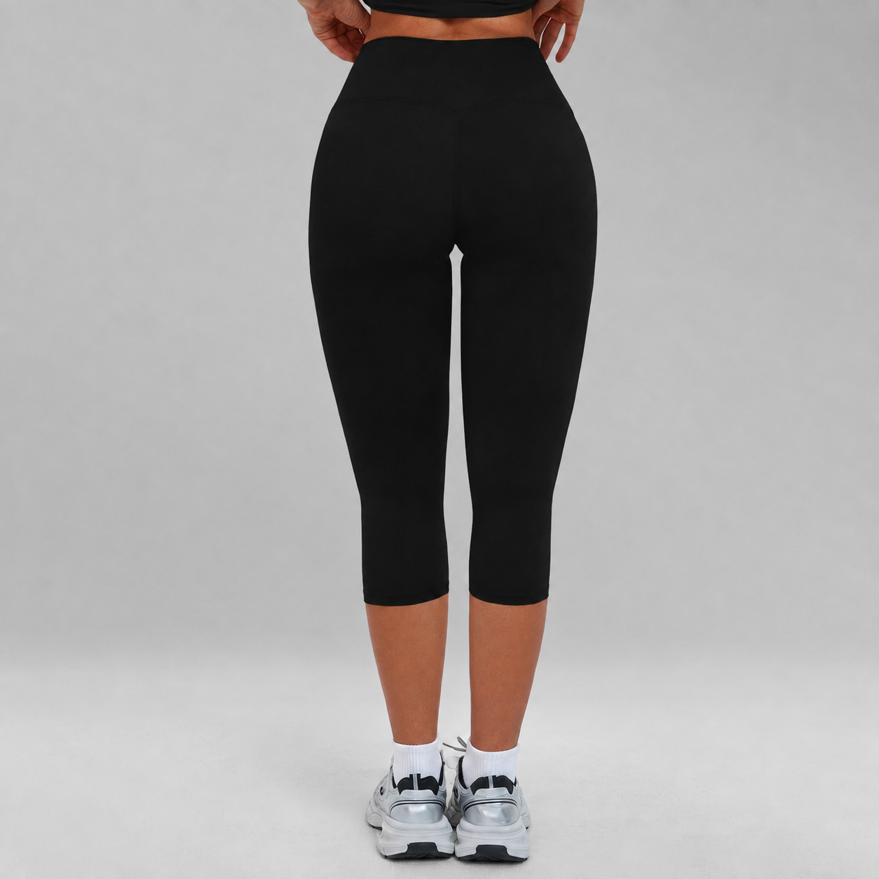 Casual Slim Fit Cropped Sports Leggings For Women